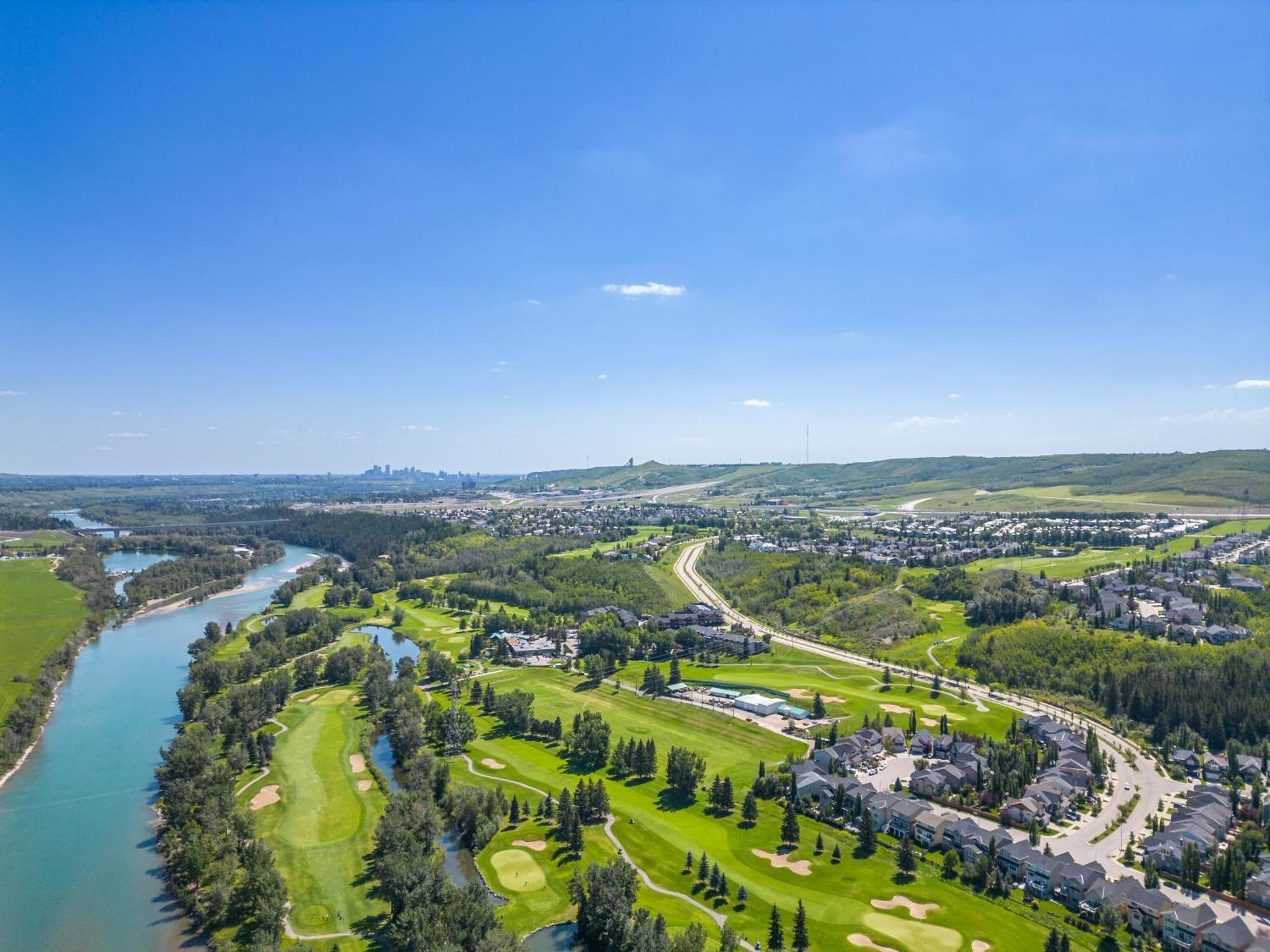 Appartamento Cozy Rockland Park Unit+Parking YYC Esterno foto