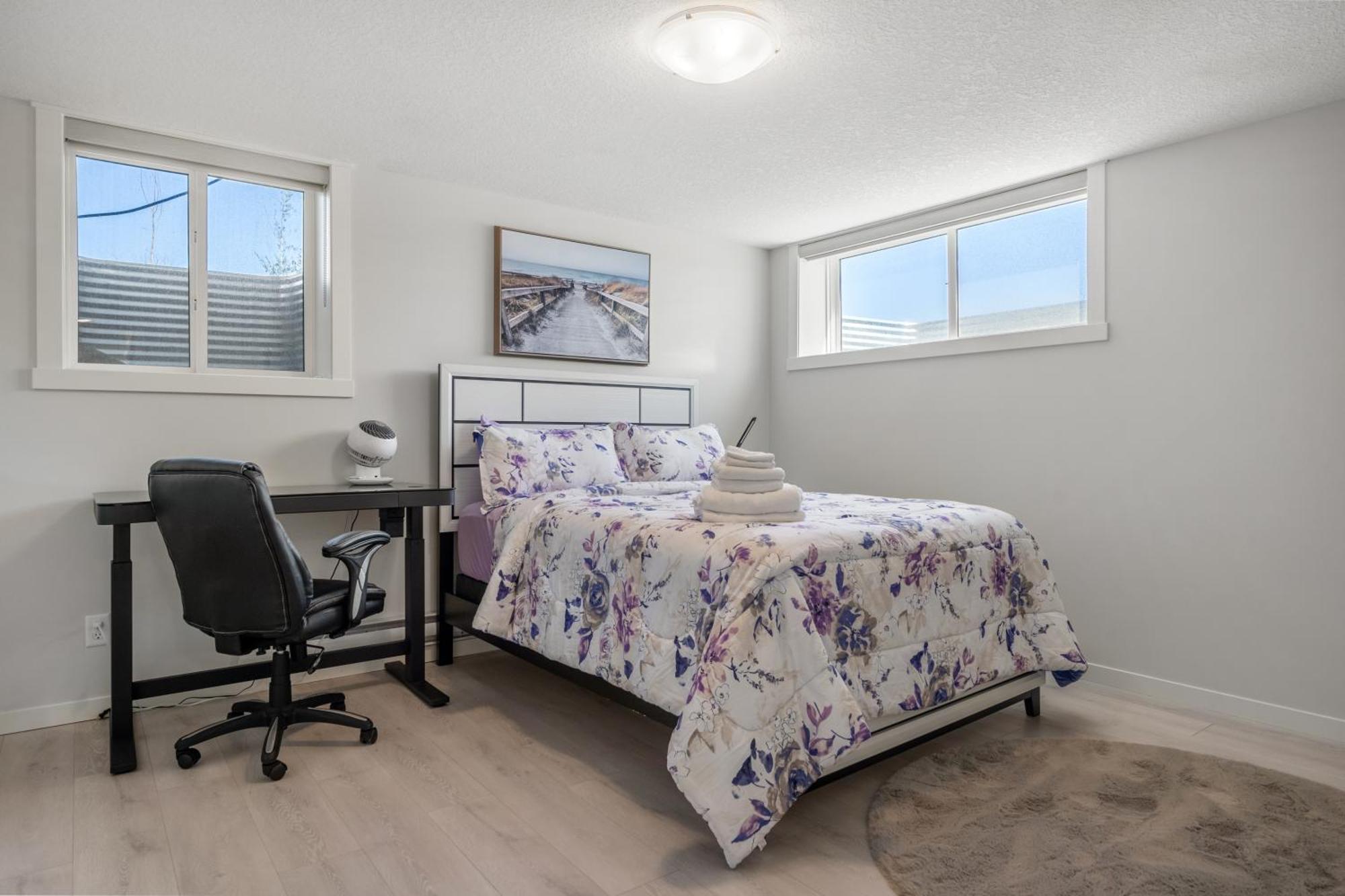 Appartamento Cozy Rockland Park Unit+Parking YYC Esterno foto