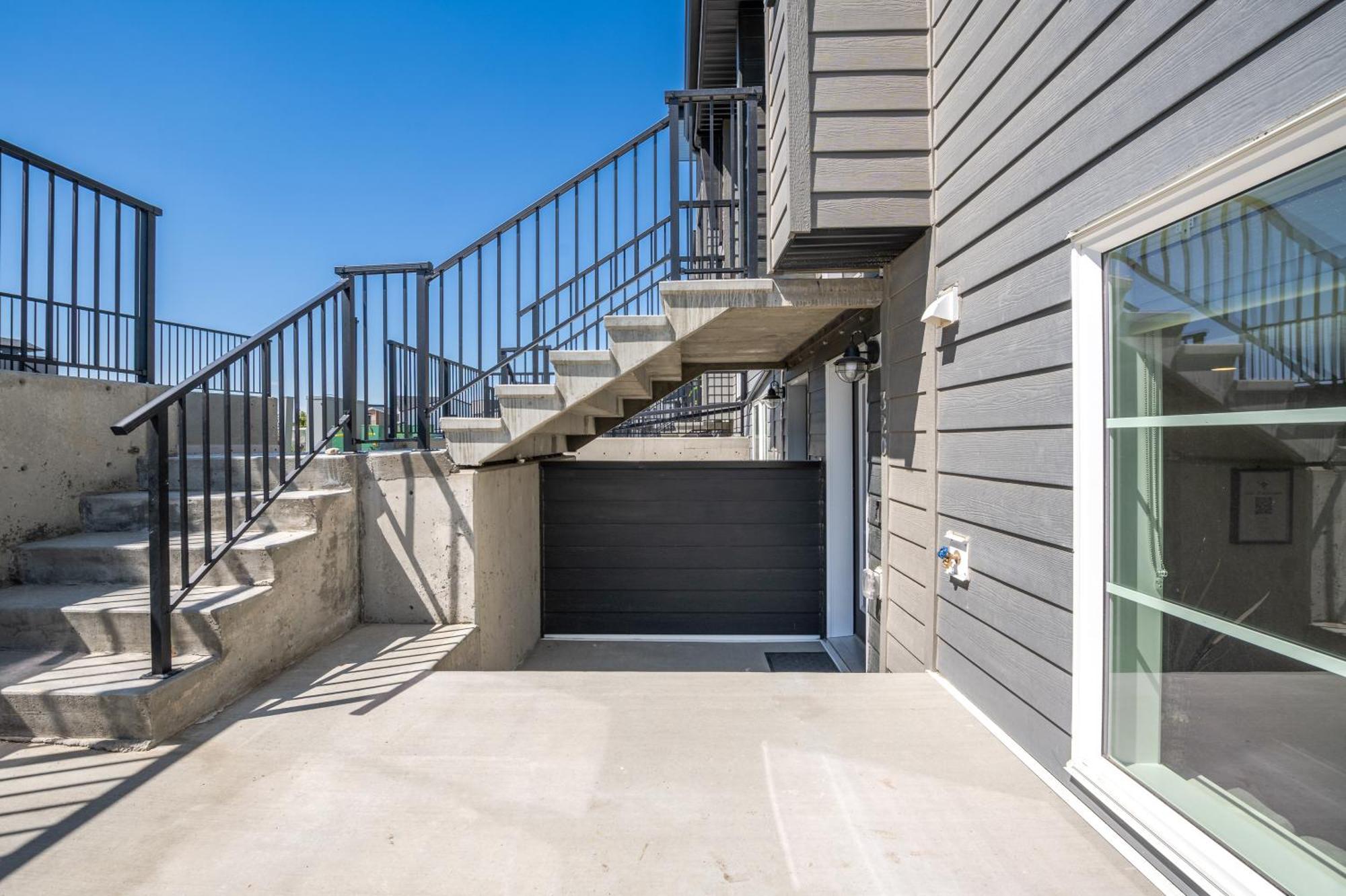 Appartamento Cozy Rockland Park Unit+Parking YYC Esterno foto